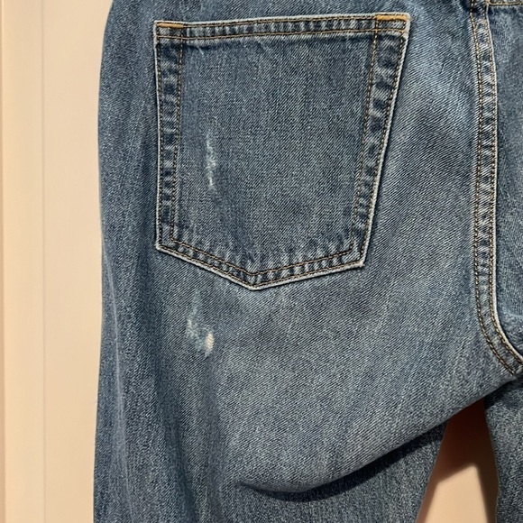 J Crew Matchstick Distressed Jeans. Size 31. - Picture 5 of 14